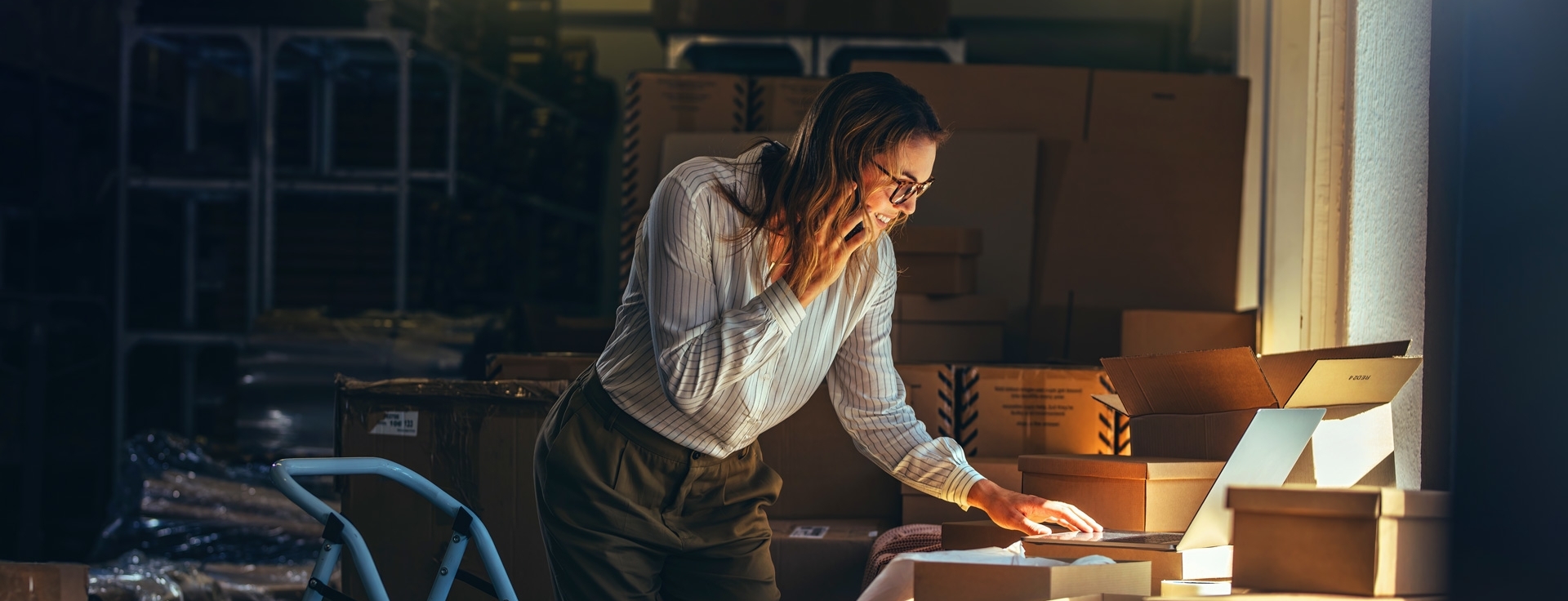 Business Image Fille cartons
